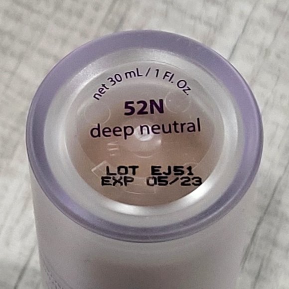 Tarte Foundcealer Multi Tasking Foundation deep neutral 52N - Picture 3 of 3